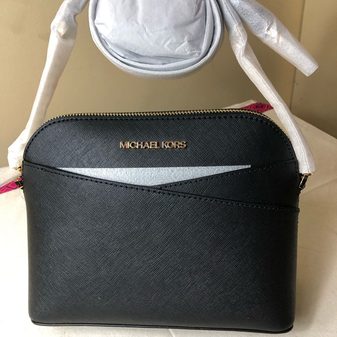 MICHAEL KORS JET SET TRAVEL DOME CROSSBODY BAG