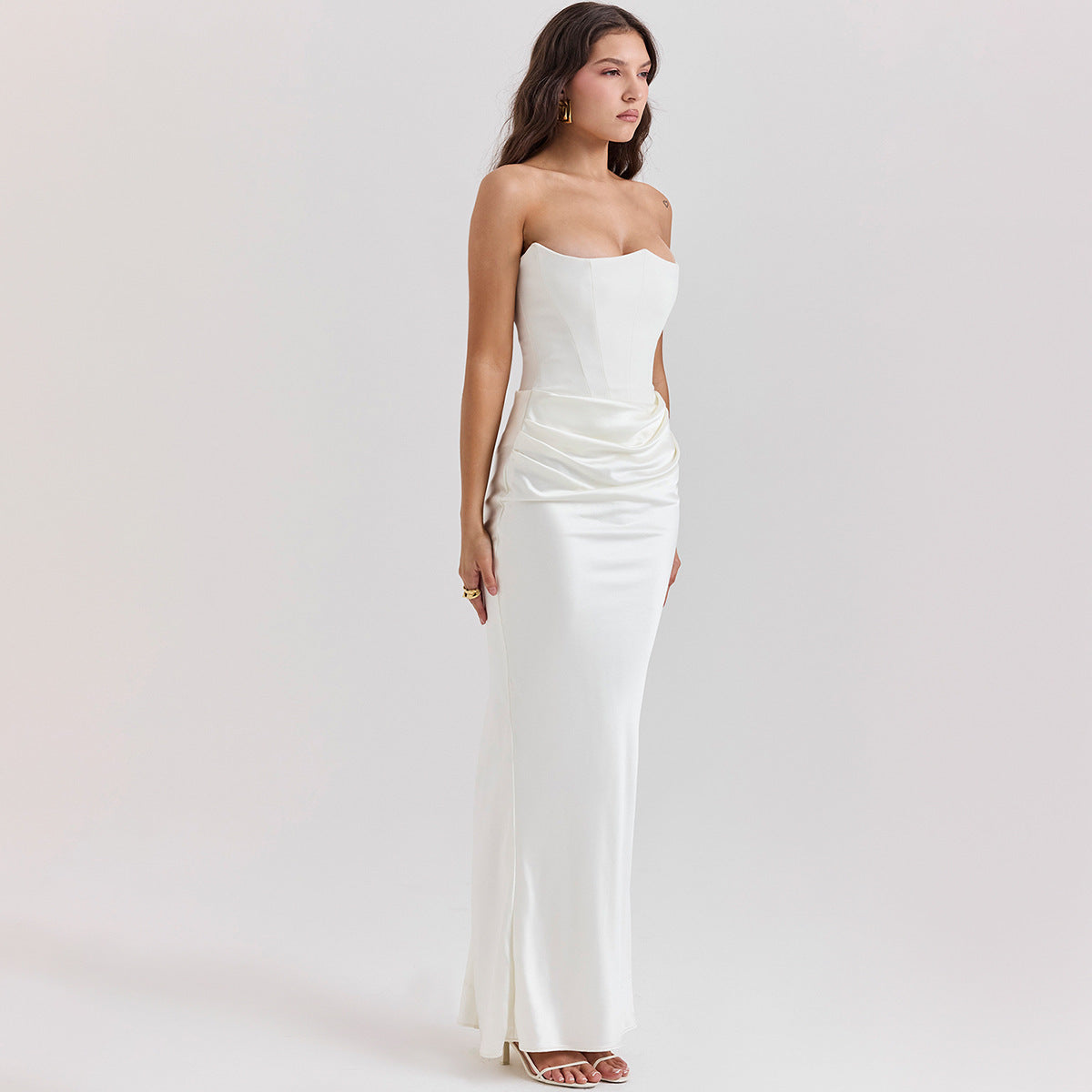 Fishbone Bandeau Slim-fit Backless Velvet Evening Gown