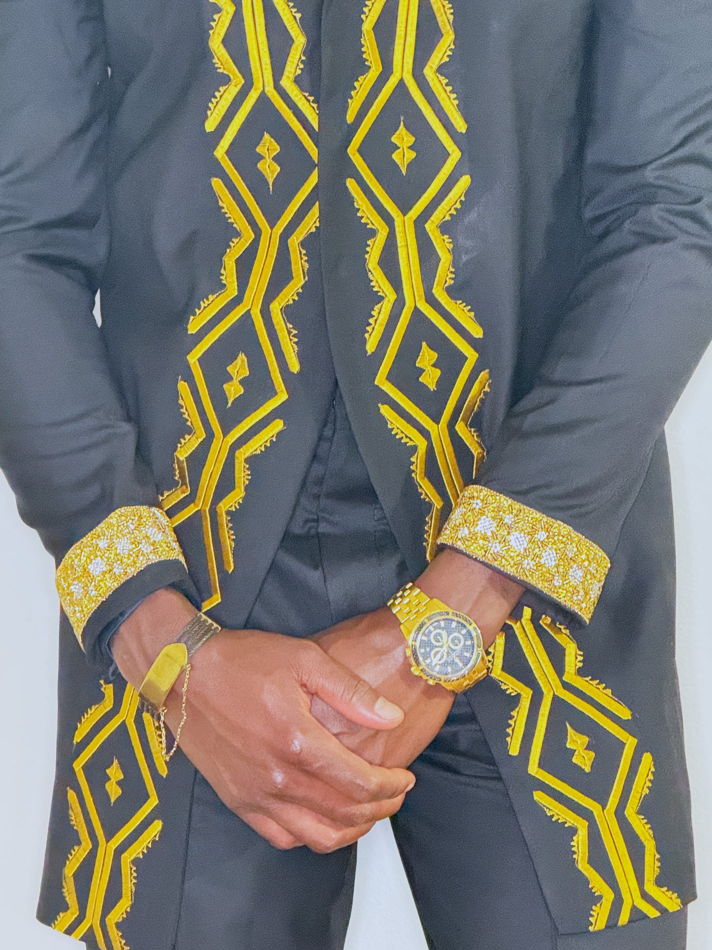 African Detailed 2-piece Gold Embroidery Suit Set with Beaded Sleeve