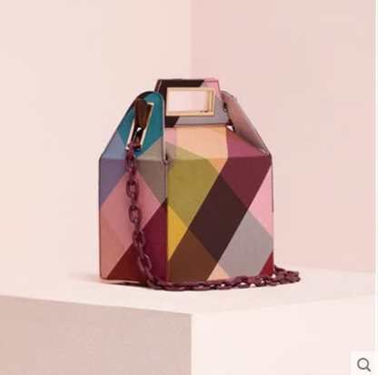 Unique design printing portable acrylic chain shoulder bag