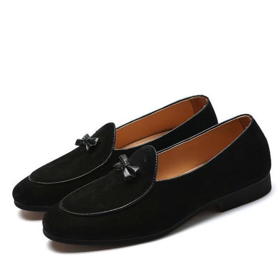 Top style leather tassel shoe