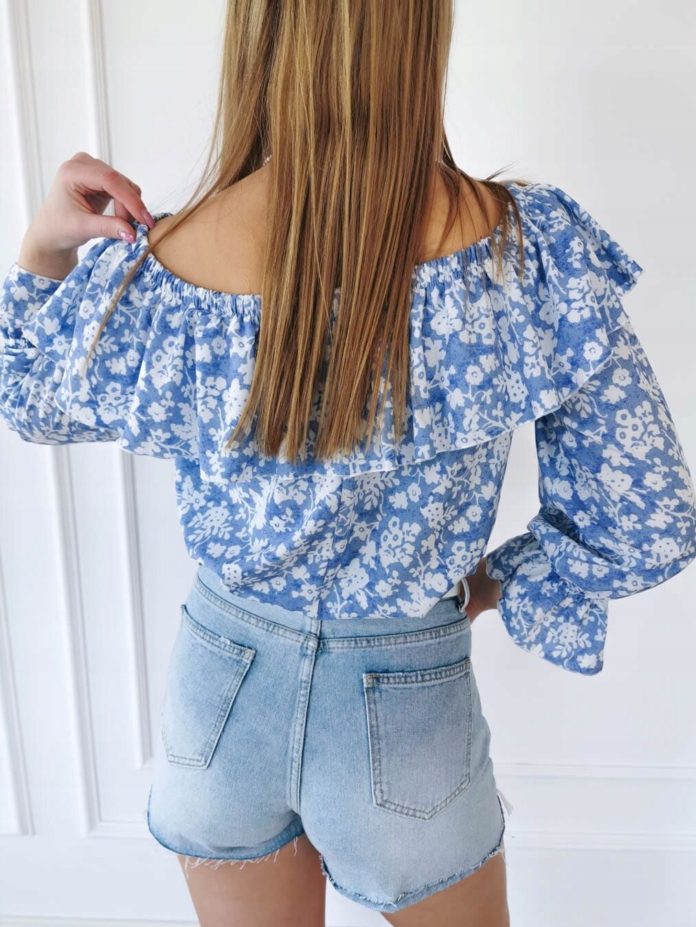 Loose Ruffle Off Shoulder Long Sleeve Top