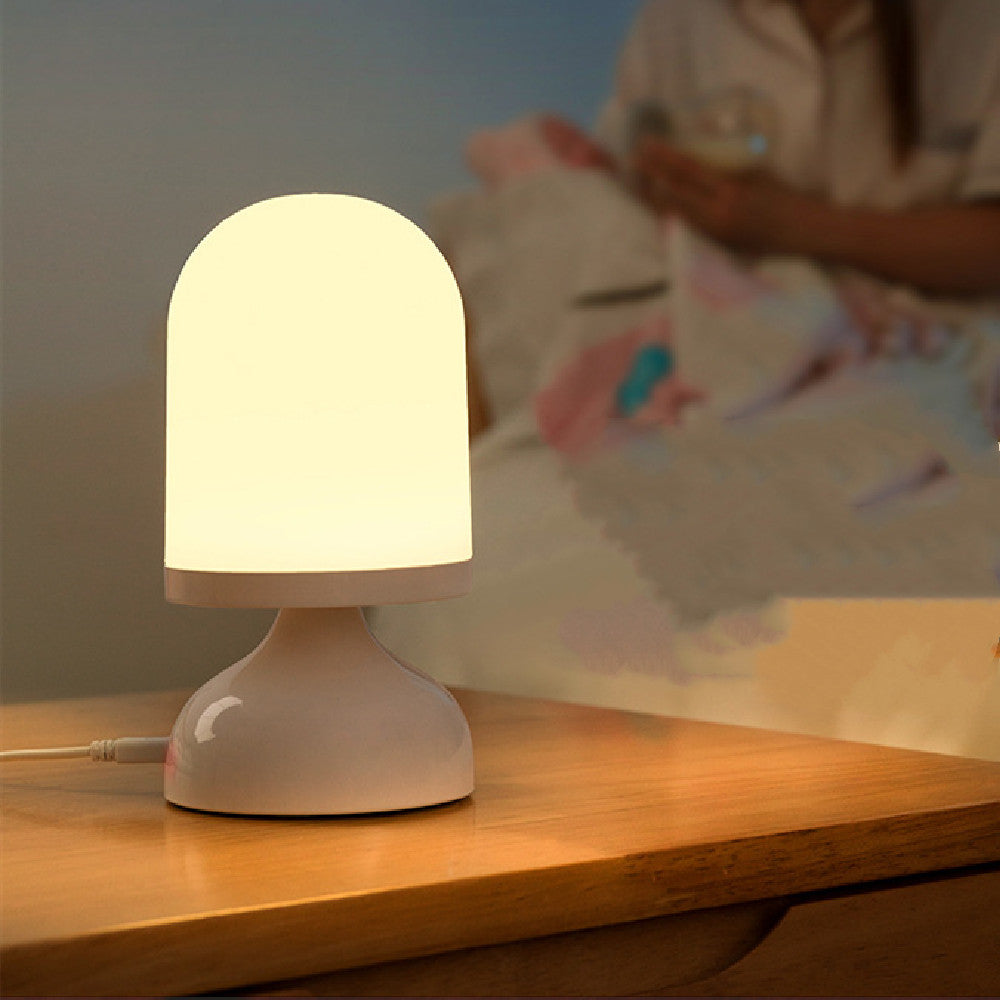 Intelligent Voice-controlled Voice Small Night Light USB Charging Pat Dimming