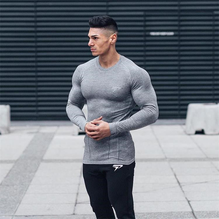 Round-Neck Slim Wicking Long Sleeves