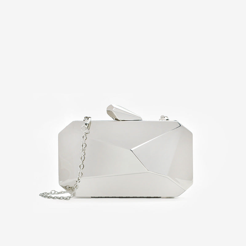 Female Box Chain One-shoulder Clutch