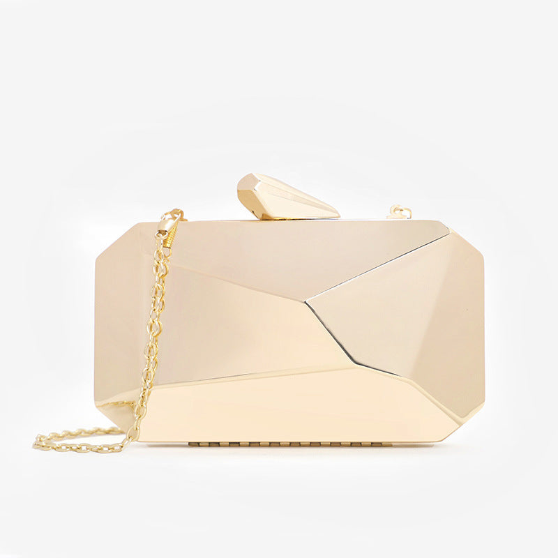 Female Box Chain One-shoulder Clutch