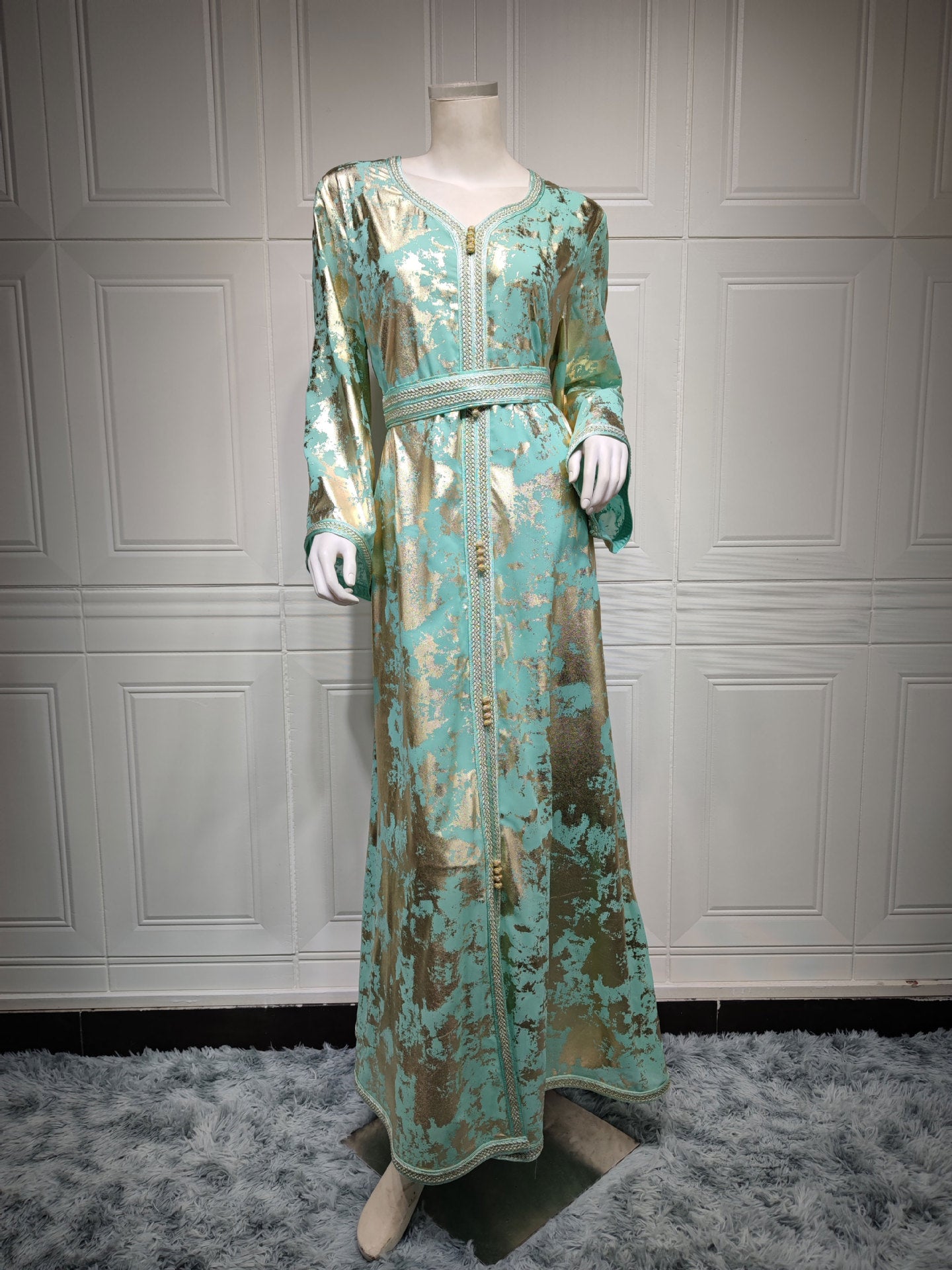 Gilded Robe Women's Set with Belt